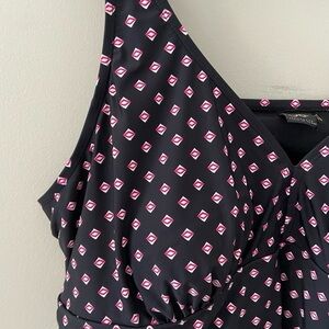 Penningtons One Piece 4X5X Abstract Print Curve Tiered Hem Dress Swimsuit